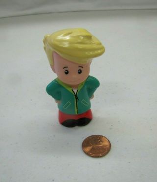 Fisher Price Little People Eddie Blonde Boy Christmas Holiday In Red Green