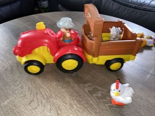 2011 Fisher Price Little People Tow & Pull Tractor And Wagon With Sounds