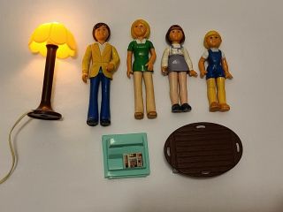 Vtg Fisher Price Dollhouse Family Mother Father Son Daughter Lamp -
