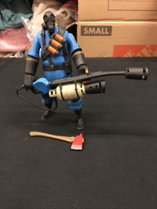 Neca Team Fortress 2 The Pyro Blue Action Figure