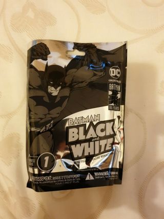 Dc Collectibles - Batman: Black And White - Mini Figure Blind Bag - Series 1 -