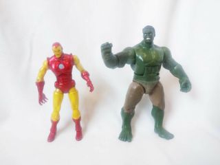 The Hulk And Iron Man Marvel Universe Avengers Action Figures 3.  75 Inch