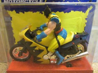 1995 X - Men Wolverine ' s Motorized Mystery Bump & Go Motorcycle Marvel NIP 3