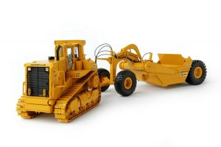 Caterpillar Cat D9l With 631e Towed Scraper - Ccm 1:48 Scale Diecast Model