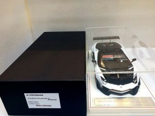 Davis & Giovanni 1/18 Lb Performance Aventador 2.  0 Roadster W/display Case