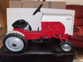 Vintage Scale Models Ford 8n Toy Diecast Pedal Tractor Made In Usa.  Look