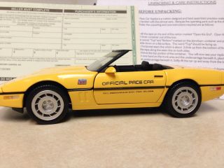 1/24 Franklin Yellow 1986 Corvette Convertible Mid America Indy Pace Car