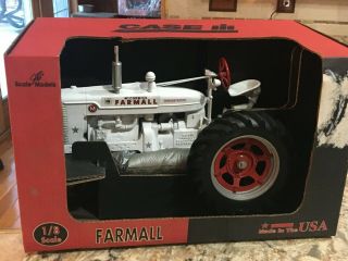 Farmall Case Demonstrator Toy Tractor Collectible 1/8 Scale