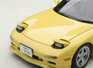 MAZDA EFINI RX - 7 FD3S ANIMATION FILM INITIAL D YELLOW 1/18 BY AUTOART 3