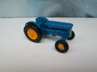 Matchbox/ Lesney 72a Fordson Major tractor Blue - YELLOW Hubs / Black Tyres - NB 2