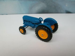 Matchbox/ Lesney 72a Fordson Major tractor Blue - YELLOW Hubs / Black Tyres - NB 3