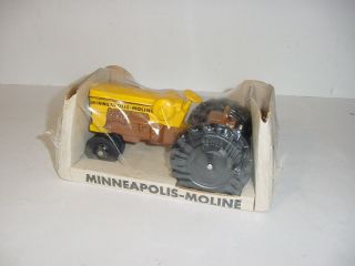1/24 Vintage Minneapolis Moline M - 602 Tractor W/Bubble Box (1963) 5