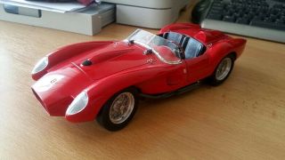 Cmc M - 071 Ferrari 250 Testa Rossa " Pontoon Fender " (1958) 1/18