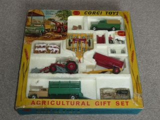 Corgi Gift Set 5 Agricultural Farm Tractor Set Vnrmint Complete Boxed