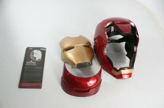 Avengers B7435 Marvel Legends Iron Man Electronic Helmet Superhero Costume Mask