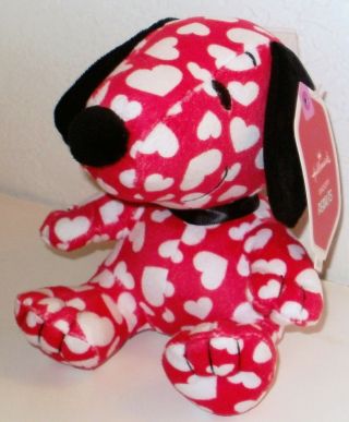 1 Hallmark 6 " Valentine Snoopy Plush With Many Hearts With Tag