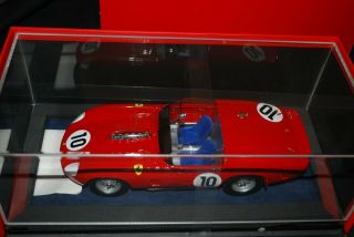 Looksmart Ferrari Tr61 Winner Le Mans 1961 10 With Glass Cover 1/18 Scale