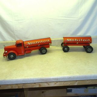 Vintage Smith Miller Mobilgas,  Mobiloil Tanker Truck,  Cast Toy Vehicle,  Trailer