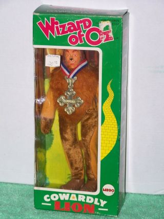 1974 Mego Wizard Of Oz Vintage 8 " Cowardly Lion,  Medal,  Box 51500/3