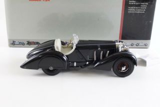 1932 Mercedes - Benz SSK Trossi Black Prince CMC 1:24 Scale M - 001 2