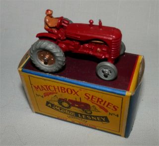 SCRIPT Box 1950s.  MOKO.  Matchbox.  Lesney,  4 Massey Harris Tractor.  Bxd. 3