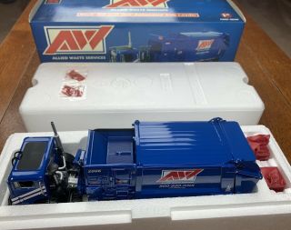 Le First Gear Allied Waste Services 1/34 Mack Mr With Heil Automated Side Loader