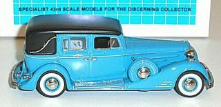 Minimarque Grb107b.  1933 Cadillac Imperial Limousine.  Light Blue.  Ltd Ed 1/50 5.