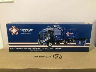 First Gear Republic Services Garbage Truck Die Cast 2020 Fel Collectors Model