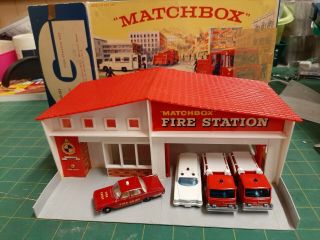 Vintage Matchbox | All Fire Station Gift Set W/ 4 Cars | No.  G - 10