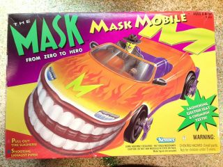 Vintage - 1995 - Kenner - 1/13 Scale - " The Mask " - - " Mask Mobile " Vehicle