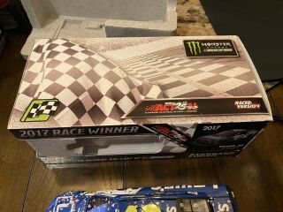 JIMMIE JOHNSON Autographed 2017 DOVER FINAL WIN RACED VERSION LOWE ' S 1/24 NASCAR 4