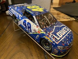 JIMMIE JOHNSON Autographed 2017 DOVER FINAL WIN RACED VERSION LOWE ' S 1/24 NASCAR 6