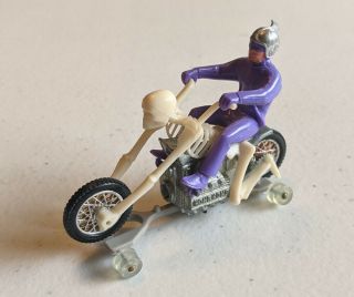 Hot Wheels Rrrumblers Bone Shaker Purple Centurion Rider With Silver Helmet
