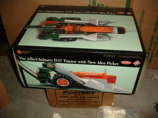 1/16 Allis Chalmers D 17 With Idea Picker