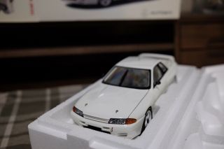 1/18 Autoart Nissan Skyline Gt - R R32 Group A - Plain Body White.  Rare - 1 Of 504