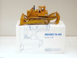 Dresser Td40c Dozer W/ Cab & Ripper - 1/48 - Ccm - Mib
