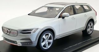 Dna Collectibles 1/18 Scale Dna000043 - Volvo V90 Cross Country Ocean Race