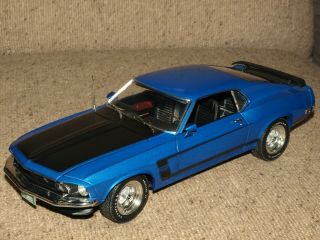 Highway 61 1969 Ford Mustang Boss 302 Diecast Car 1:18 Acapulco Blue - Wrong Box