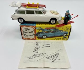 Corgi Toys No.  475 Citroen Safari 1964 Olympics - All Equipment