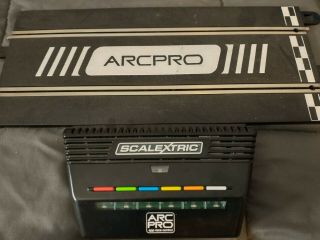 Scalextric ARC PRO Digital Powerbase & 3 C8438 Controller Throttle 2