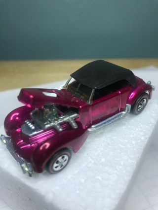 Hot Wheels Redline - 1971 Classic Cord,  Hot Pink Or Magenta Enamel I Cant Tell.