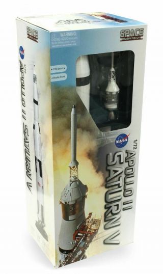Release From Dragon 50388 1/72 Saturn V Over 4 