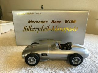 Cmc 1954 Mercedes - Benz W - 196 Silberpfeil - Monoposto M - 006 1:18 Diecast Car
