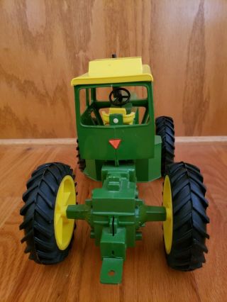 John Deere 7520 4 Wheel Drive Toy Tractor.  1/16 Scale. 4