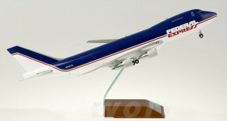1:200 35cm Jc Wings Express Boeing 747 - 200f Aircraft Diecast Plane Model