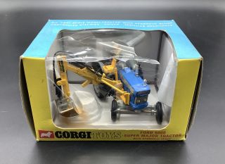 Corgi 74 Ford 5000 Major Tractor With Hydraulic Scoop - Vn