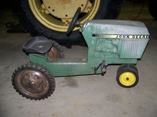 Toy Pedal Tractor John Deere 520 4455