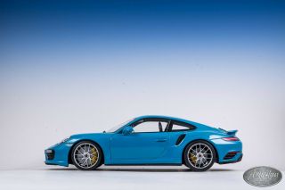 1/18 Minichamps Porsche 911 (991 Ii) Mkii Turbo S 2016 Miami Blue