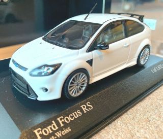 Minichamps Ford Focus Rs White 2009 1/43 Special Edition Model Car 400088100