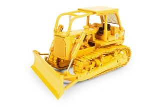 Caterpillar Cat D7g Dozer With A - Blade And Winch - Ccm 1:48 Scale Model